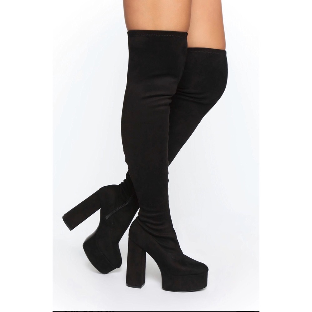 🎉 Fashion Nova Over The Knee Platform Boots 🎉
